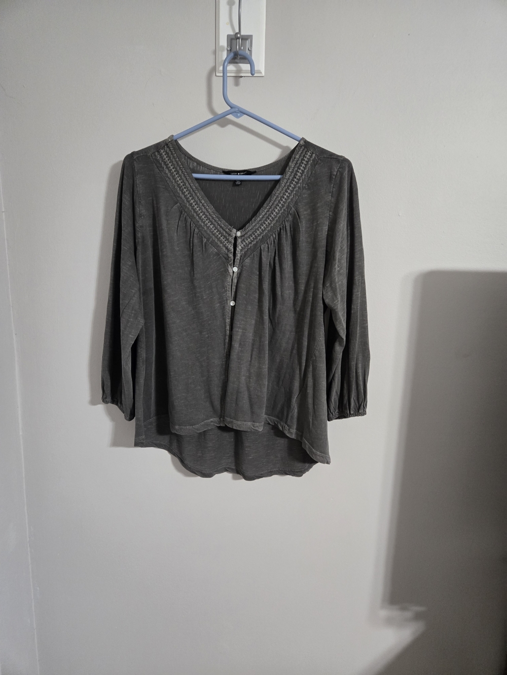 Lucky Brand Gray V-Neck Buttoned Smocked Blouse